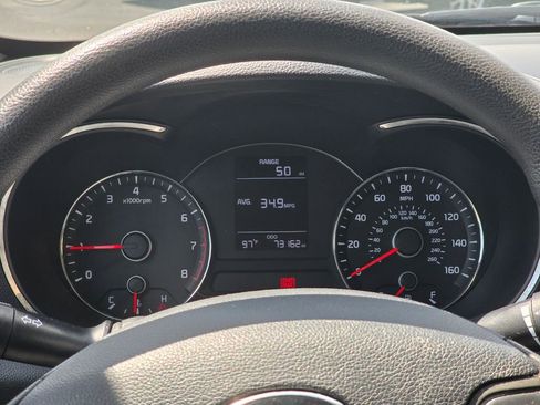 Used 2018 Kia Forte LX image 11