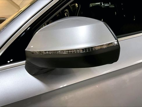 Used 2023 Audi Q5 2.0T Premium w/ Convenience Package image 13