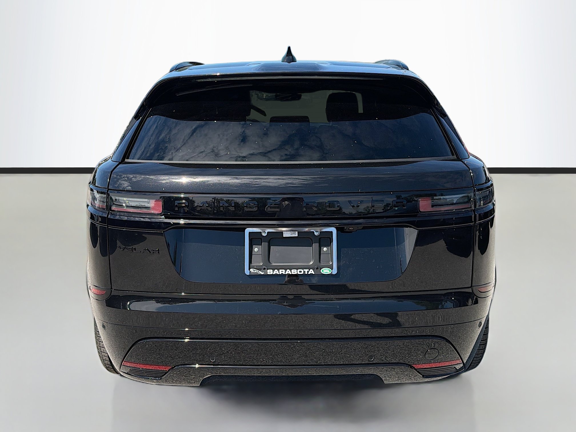 New 2026 Land Rover Range Rover Velar Dynamic SE AWD/4WD image 4