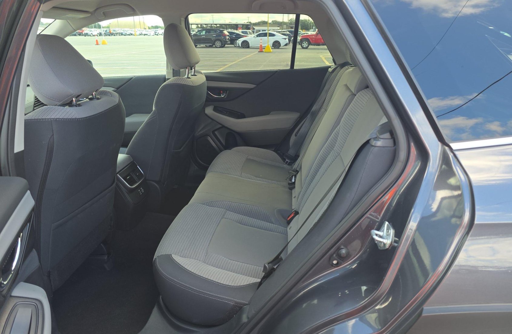 Used 2024 Subaru Outback Premium AWD/4WD image 14