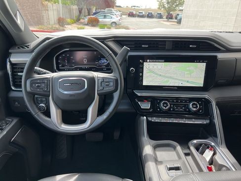Used 2025 GMC Sierra 3500 Denali w/ Denali Reserve Package AWD/4WD image 22