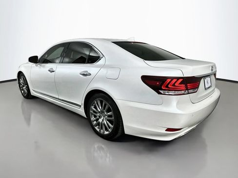 Used 2016 Lexus LS 460 w/ Comfort Package RWD image 7