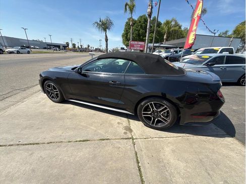 Used 2023 Ford Mustang Premium RWD image 8