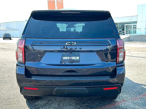 Used 2023 Chevrolet Tahoe Z71 w/ Luxury Package AWD/4WD image 7