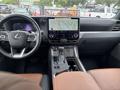 Used 2025 Lexus GX 550 w/ Cold Area Package AWD/4WD image 20