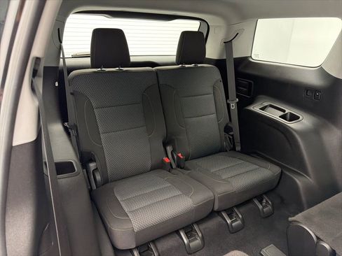 Certified 2023 GMC Acadia SLE w/ Driver Convenience Package image 46