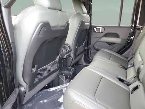 New 2026 Jeep Gladiator Mojave image 27