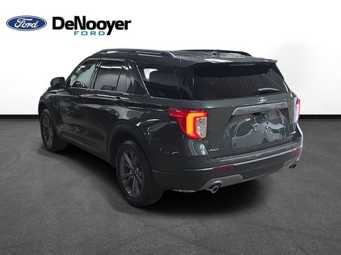 Used 2023 Ford Explorer XLT w/ Equipment Group 202A AWD/4WD image 9