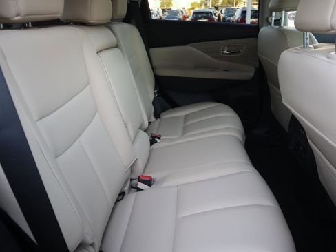 Certified 2024 Nissan Murano SV image 39