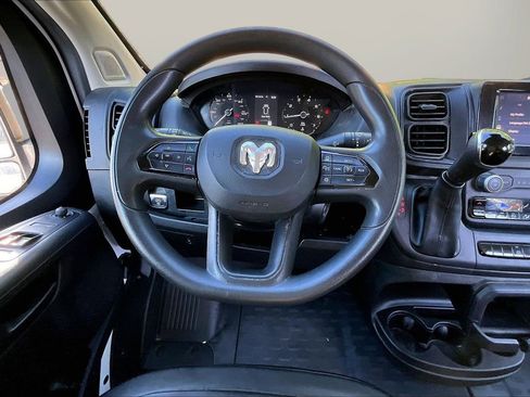 Used 2024 RAM ProMaster 2500 w/ Convenience Group FWD image 11
