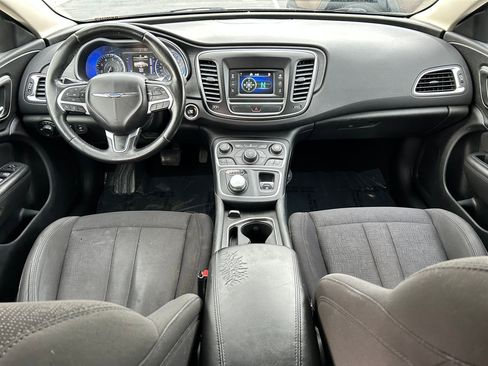Used 2015 Chrysler 200 Limited w/ Convenience Group image 22
