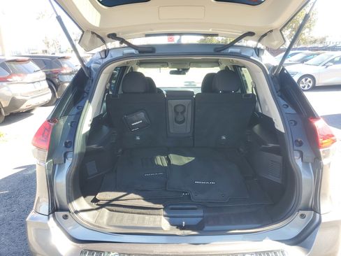 Certified 2020 Nissan Rogue S image 8