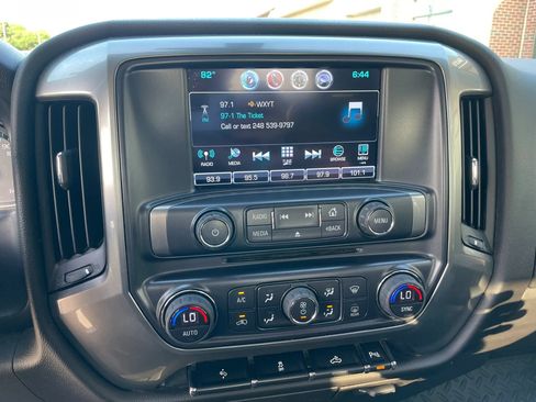 Used 2017 Chevrolet Silverado 1500 LT w/ All Star Edition AWD/4WD image 22
