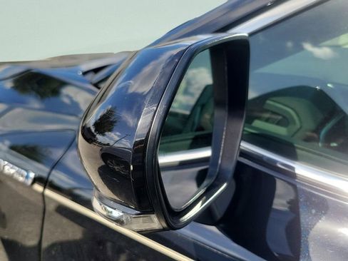 Used 2018 Toyota Camry XLE w/ Audio Package image 5