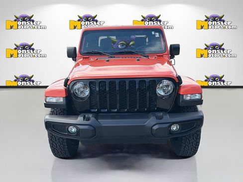 Used 2023 Jeep Gladiator Willys image 2