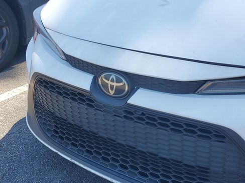Used 2021 Toyota Corolla LE FWD image 5