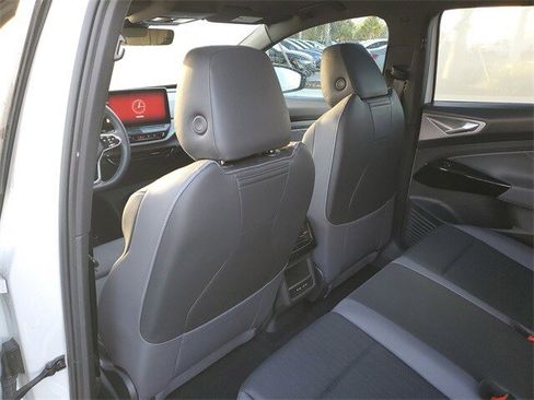 Used 2023 Volkswagen ID.4 Pro S image 10