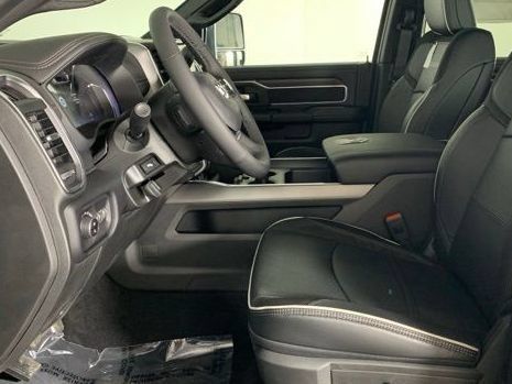 New 2026 RAM 2500 Laramie w/ Sport Appearance Package AWD/4WD image 11