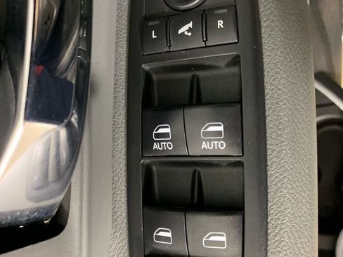 Used 2018 RAM 1500 Big Horn image 17