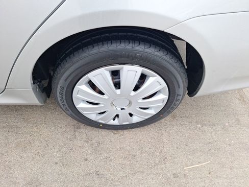 Used 2012 Toyota Corolla LE image 11