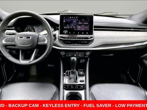 Used 2024 Jeep Compass Latitude AWD/4WD image 7