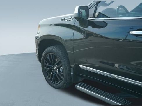 Used 2024 Chevrolet Silverado 1500 High Country image 39