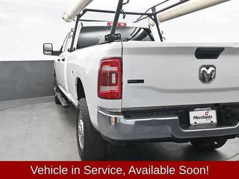 Used 2024 RAM 2500 Tradesman w/ Chrome Appearance Group AWD/4WD image 5