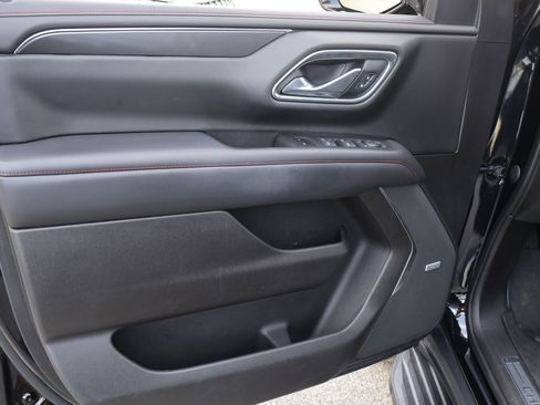 Used 2021 Chevrolet Tahoe RST w/ Luxury Package image 14