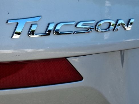 Used 2021 Hyundai Tucson SE FWD image 30