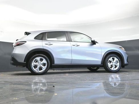Certified 2025 Honda HR-V LX image 35