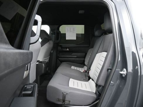 Used 2024 Toyota Tacoma TRD Sport AWD/4WD image 16