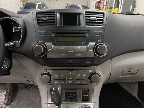 Used 2008 Toyota Highlander Sport AWD/4WD image 25