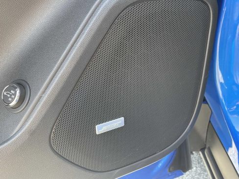 Used 2024 Chevrolet Blazer LT w/ Sound & Technology Package FWD image 18
