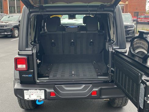 Used 2024 Jeep Wrangler Sport S w/ Convenience Group image 25