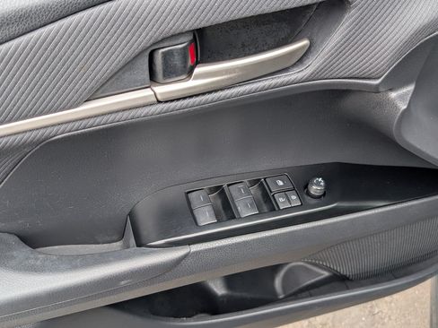 Used 2025 Toyota Camry SE w/ Multimedia Upgrade Package FWD image 15