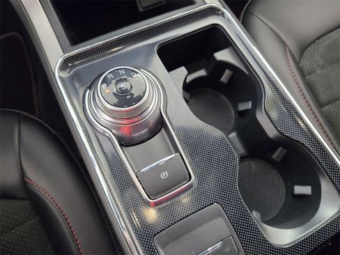 Used 2021 Ford Edge ST-Line image 21