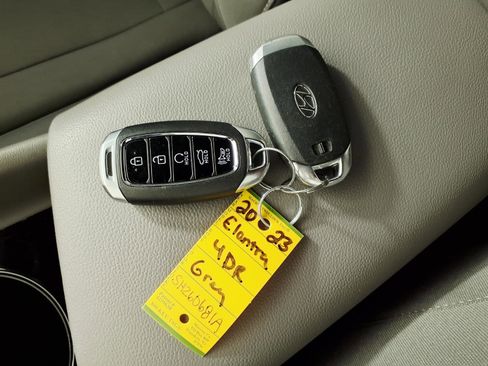 Certified 2023 Hyundai Elantra SEL w/ Convenience Package FWD image 24