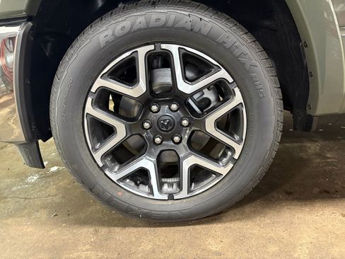 Used 2026 RAM 1500 Laramie AWD/4WD image 24