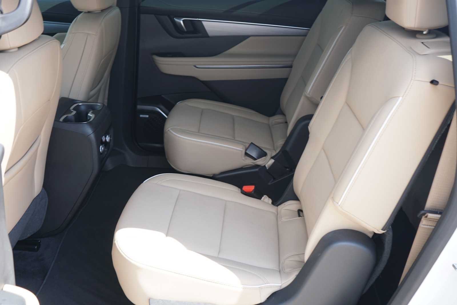 Used 2025 Buick Enclave Preferred FWD image 20