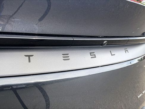 Used 2026 Tesla Model Y AWD image 30