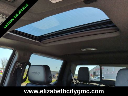 Used 2023 GMC Sierra 1500 AT4 w/ Technology Package image 11