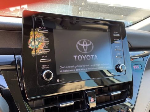 Used 2023 Toyota Camry SE FWD image 6