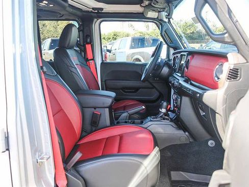 New 2023 Jeep Wrangler Unlimited Rubicon 4xe image 17