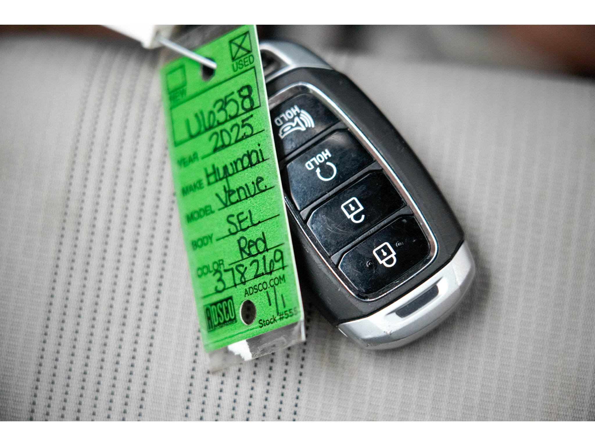 Used 2025 Hyundai Venue SEL FWD image 27