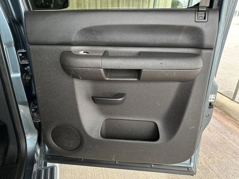 Used 2010 Chevrolet Silverado 1500 LT w/ Texas Edition image 29