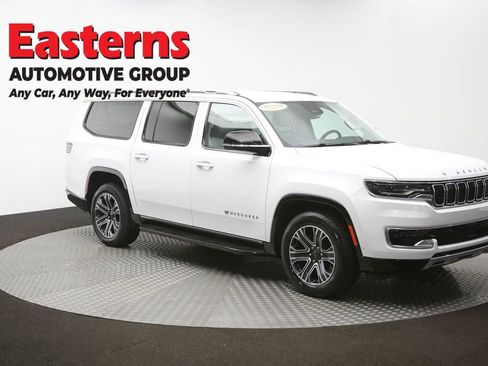 Used 2024 Jeep Wagoneer L Series II w/ Flexible Seating Group RWD image 52