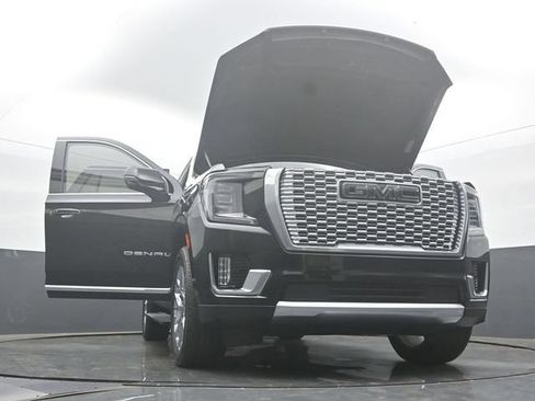 Used 2022 GMC Yukon Denali w/ Denali Ultimate Package AWD/4WD image 58