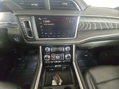 Used 2023 GMC Yukon Denali image 11