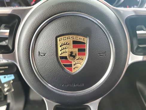Used 2018 Porsche Cayenne Platinum Edition w/ Premium Package AWD/4WD image 18