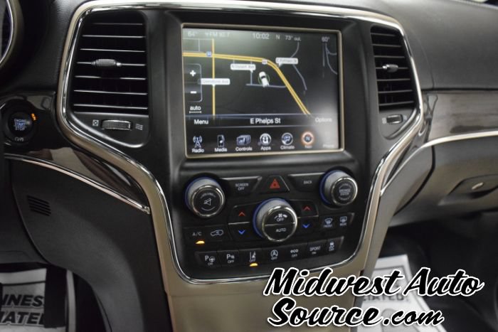 Used 2017 Jeep Grand Cherokee Overland w/ Jeep Active Safety Group AWD/4WD image 18